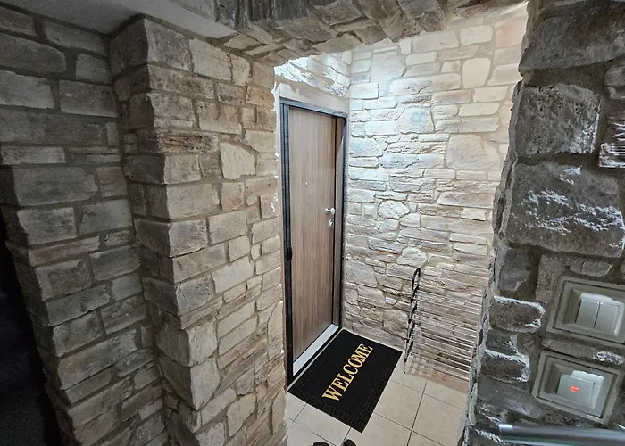 Anesis * Leptokaryá